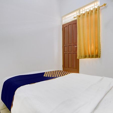 Spot On 93988 Guest House Wijaya Syariah Near Alun Alun Kota Purwokerto Exterior photo